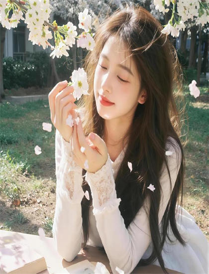 解读《降服魔女的手段》：多重角度解构分析与思考